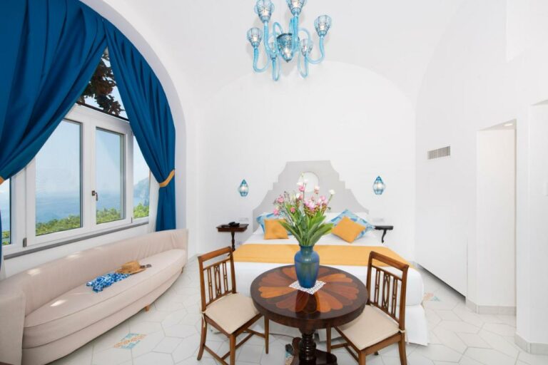 Eden roc suites beach hotel2 768x512