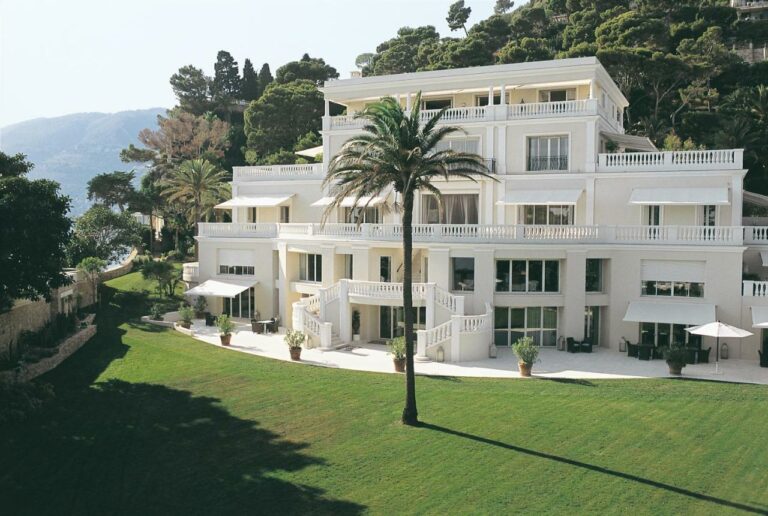 Hotel cap estel beach1 768x516
