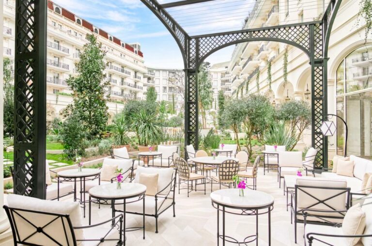 Intercontinental carlton cannes beach hotel0 768x508