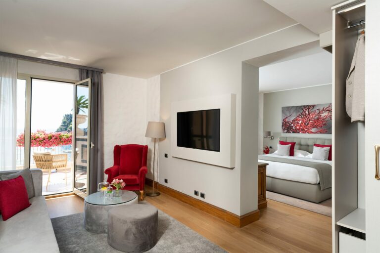 Mazzaro sea palace beach hotel2 768x512