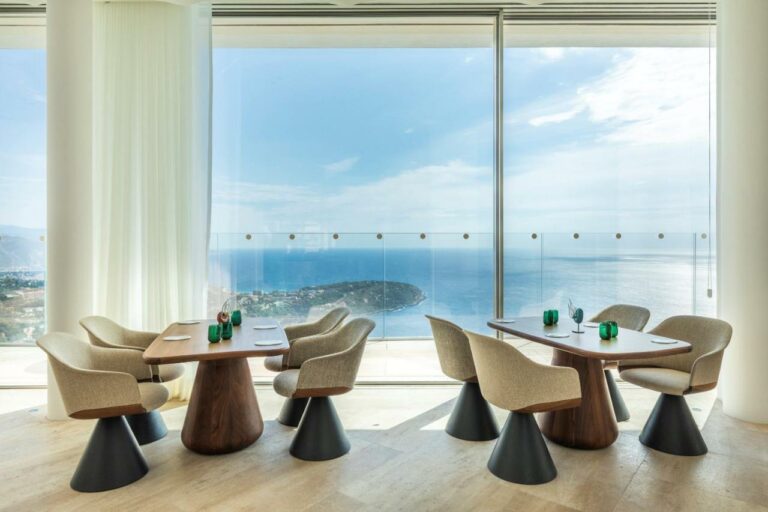 The Maybourne Rivieira beach hotel11 768x512