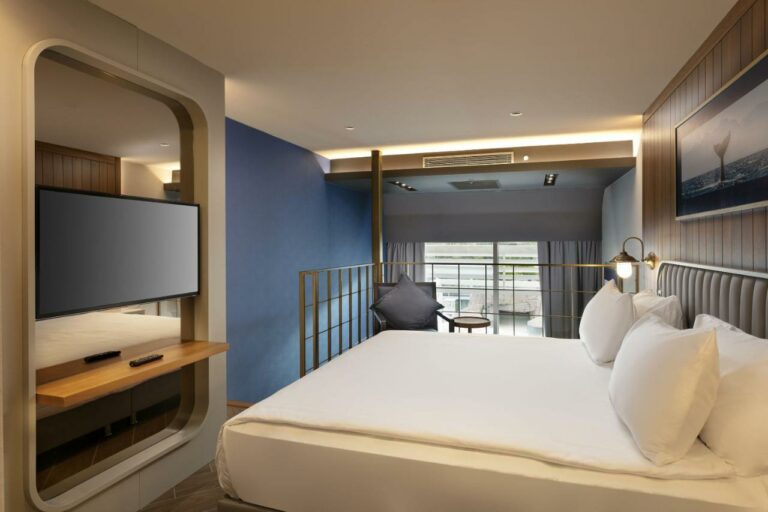 Titanic deluxe lara hotel beach7 768x512