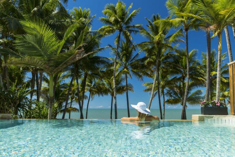 alamanda palm cove beach hotel8 768x512