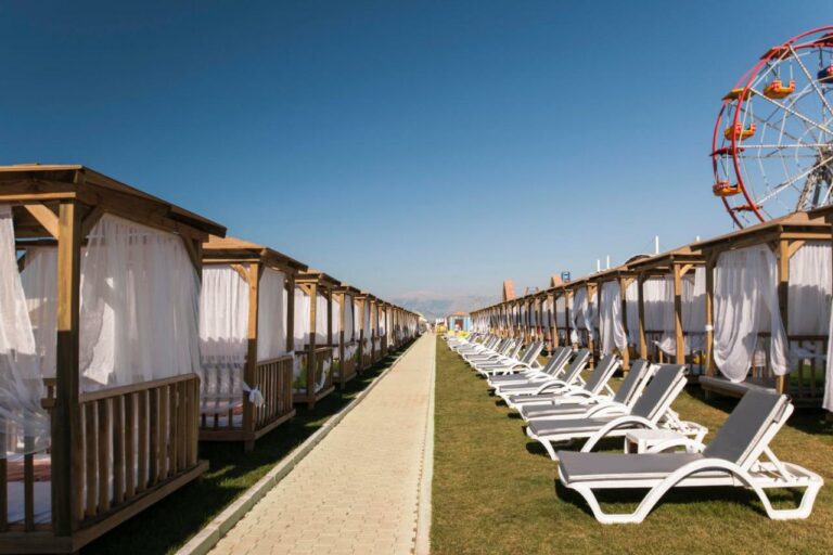 delphin imperial hotel beach3 768x512