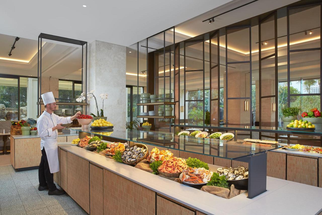 jw marriot gold coast beach resort8