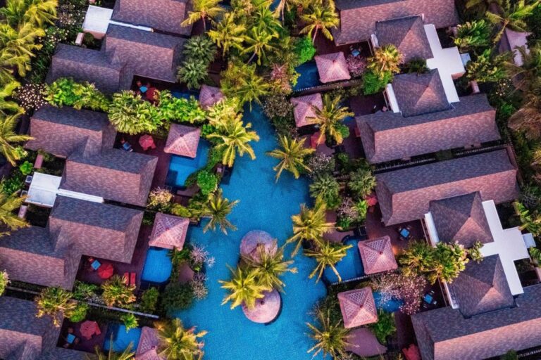 saint regis bali resort beach2 768x512
