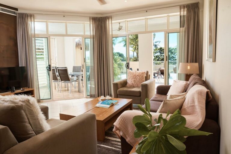 sea change beachfront appartements1 768x512