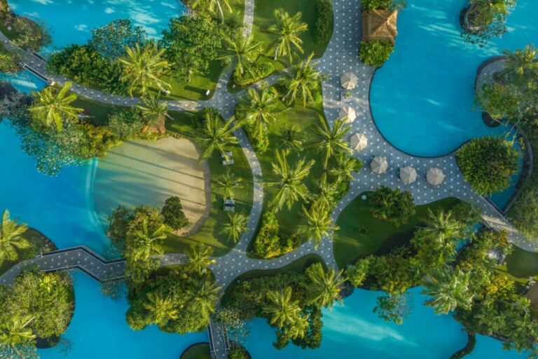 the laguna beach bali 768x512