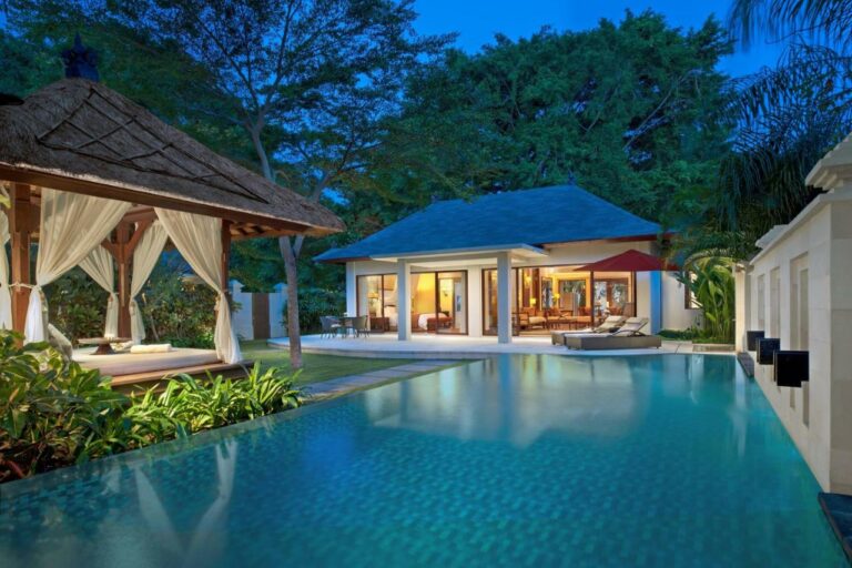 the laguna beach bali.8 768x512