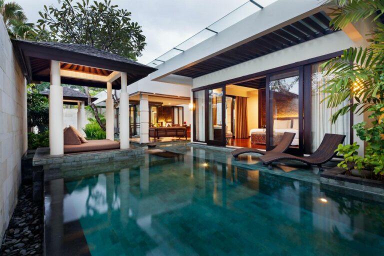 the seminyak beach resort bali 768x512