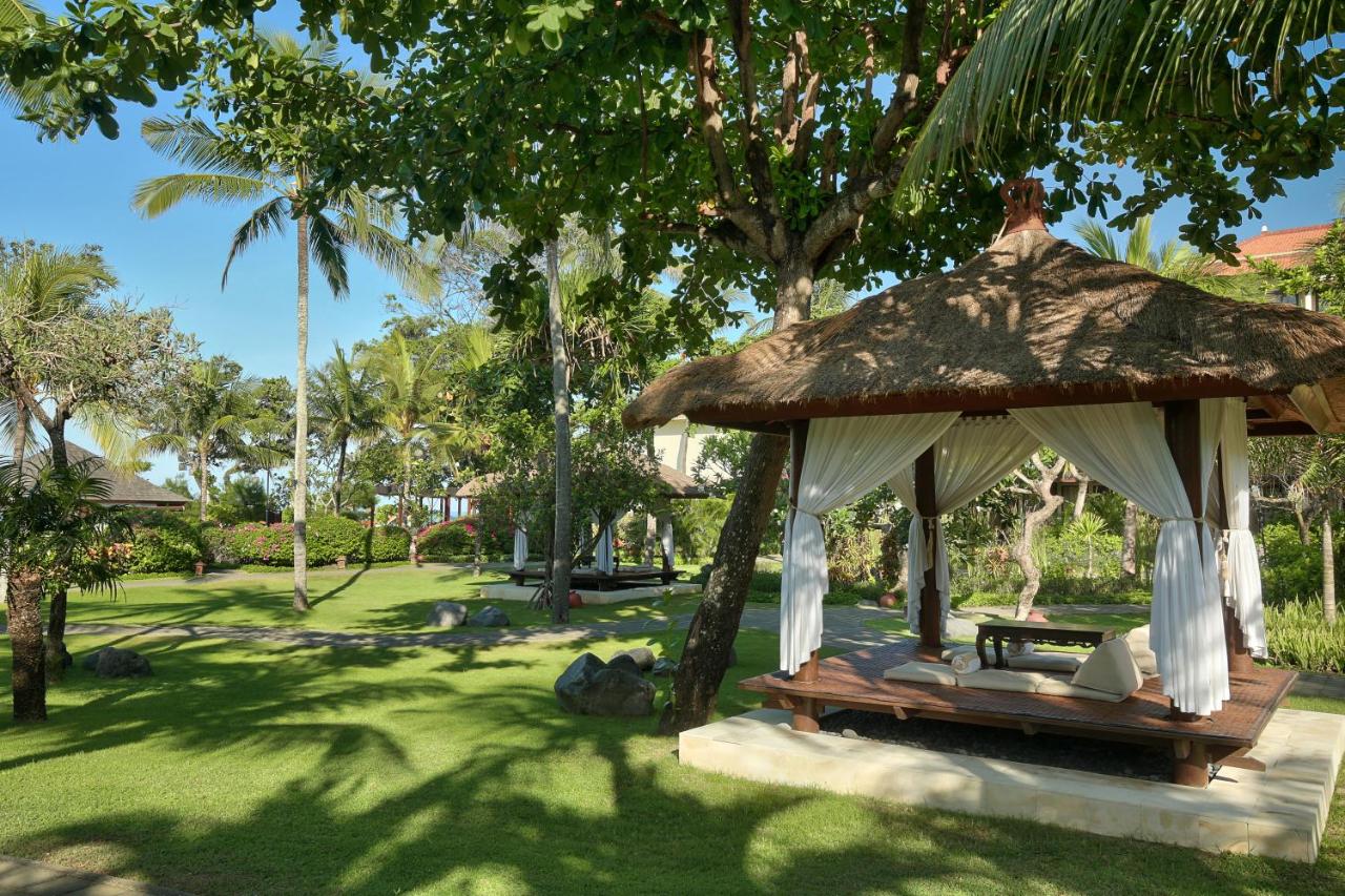 the seminyak beach resort bali9