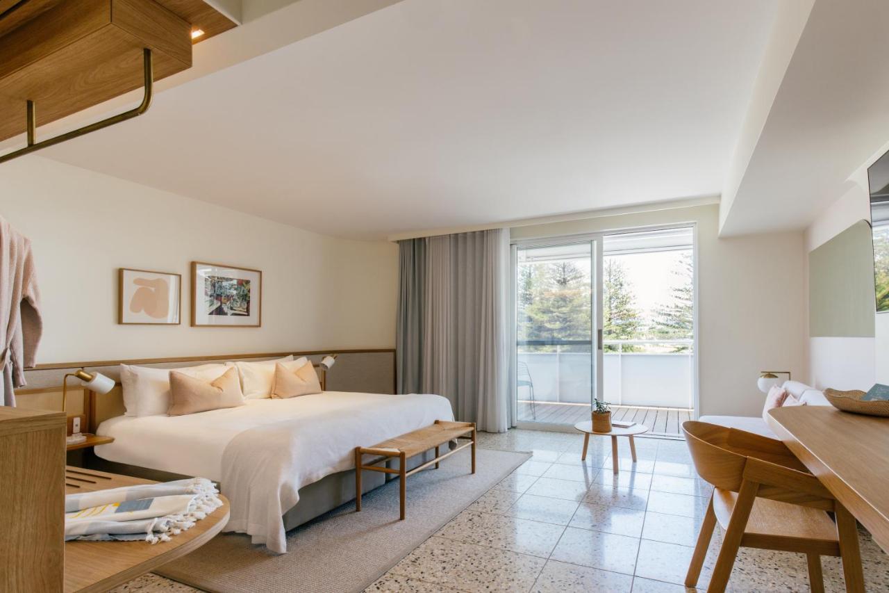 the surf yamba beach hotel5