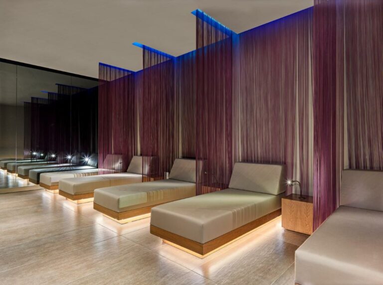 voyage sorgun hotel beach6 768x572