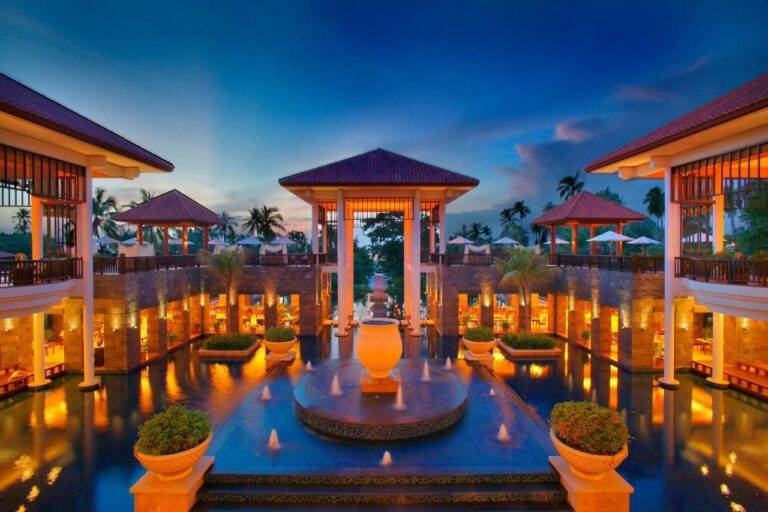 Banyan tree sanya resort spa hotel beach1 768x512