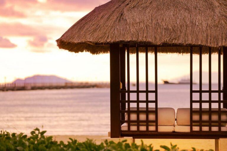 Banyan tree sanya resort spa hotel beach10 768x512