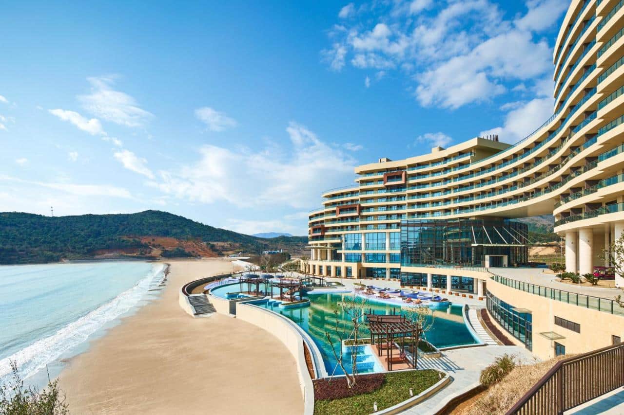 Crowne Plaza Ningbo Xiangshan Sea View *****, Beach Hotel in China