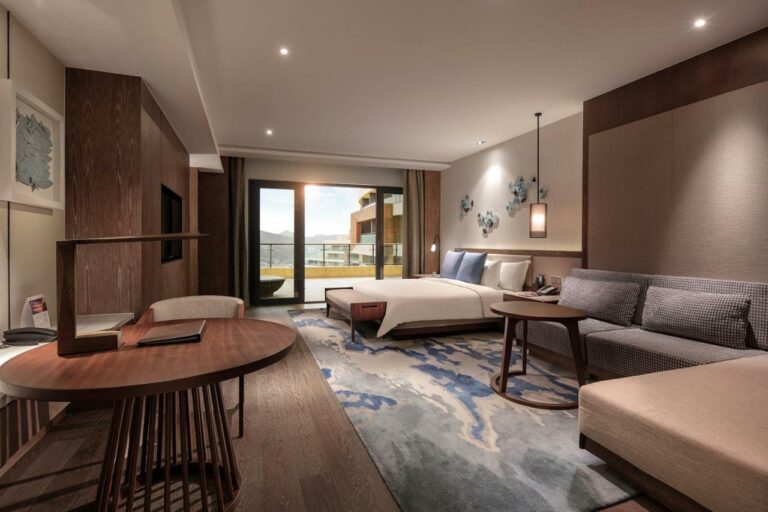 Crowne Plaza Ningbo Xiangshan Sea View beach hotel3 768x512