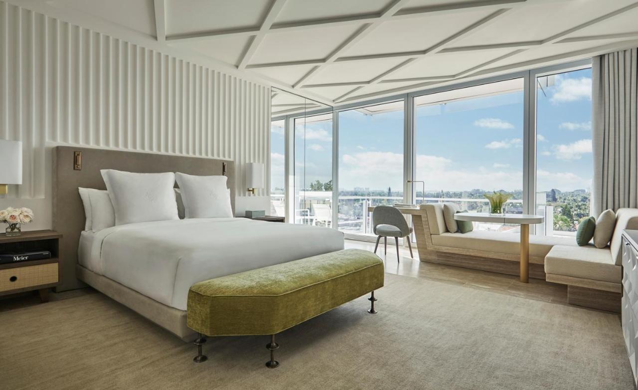 Four season at the surf club14