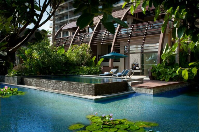 Hotel Pullman Oceanview Sanya Bay Resort Spa17 768x511