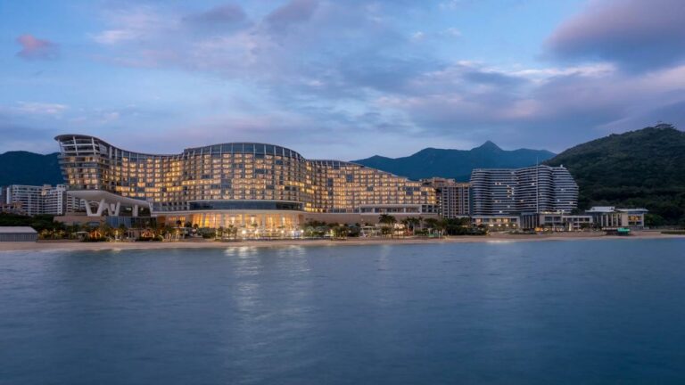 The Intercontinental Shenzhen Dameisha Resort beach 768x432