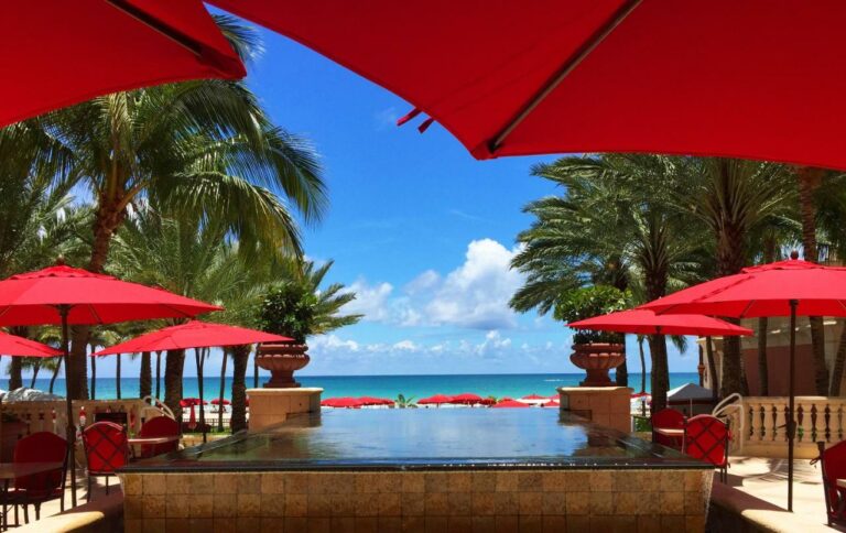 acqualina resort spa on the beach miami17 768x484