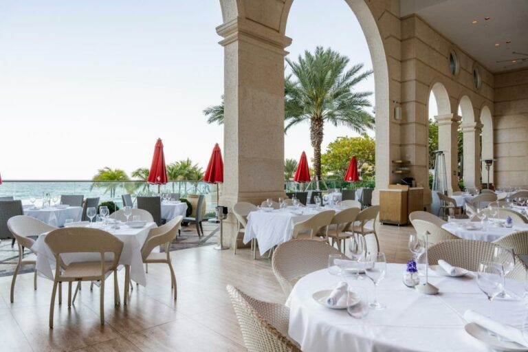 acqualina resort spa on the beach miami21 768x512