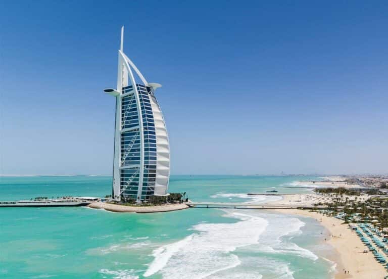 burj al arab jumeirah beach hotel dubai 768x552