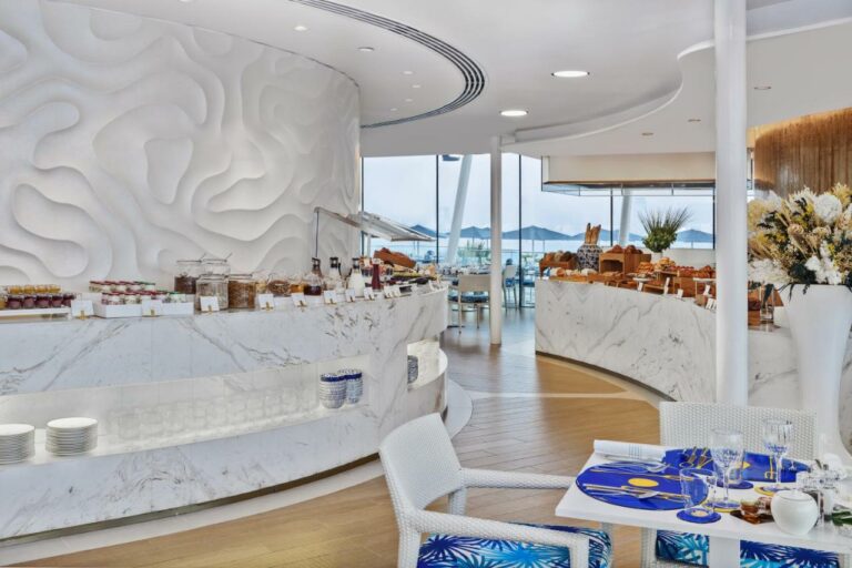 burj al arab jumeirah beach hotel dubai14 768x512