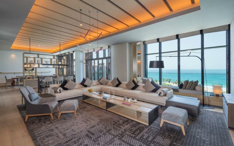 caesars palace dubai beach hotel11 768x481