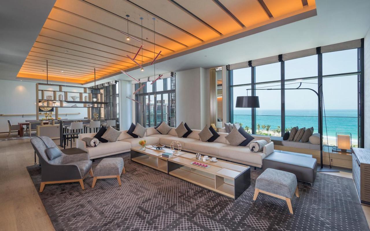 caesars palace dubai beach hotel11