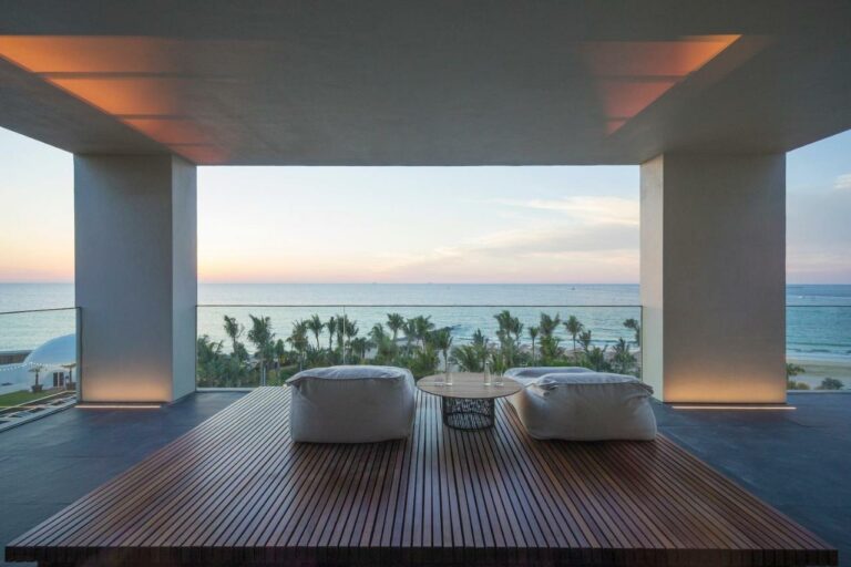 caesars palace dubai beach hotel12 768x512