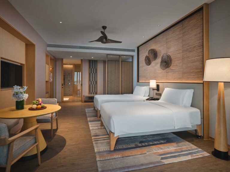 crowne plaza sanya haitang bay beach resort2 768x576
