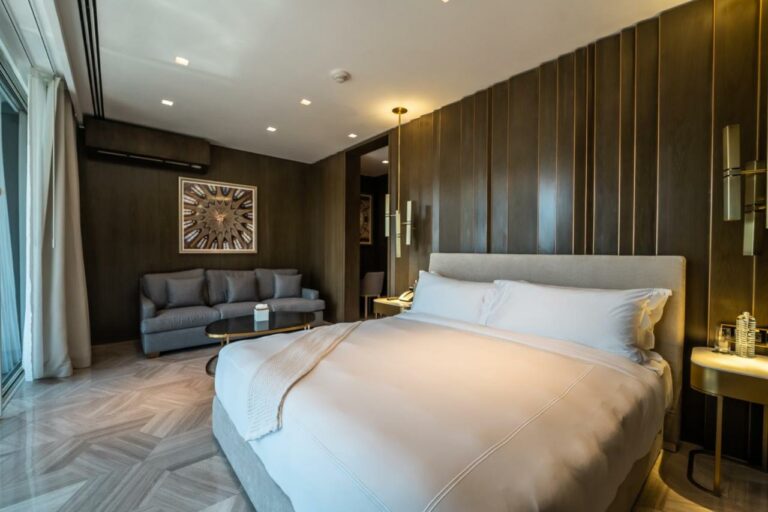 five palm jumeirah dubai beach hotel10 768x512