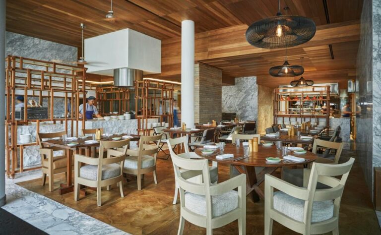 five palm jumeirah dubai beach hotel7 768x474