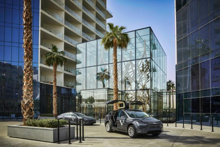 five palm jumeirah dubai beach hotel8 768x512