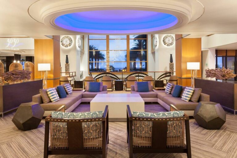 fort lauderdale marriot harbor beach resort spa2 768x512