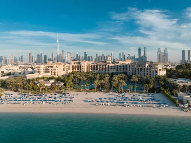 four seasons resort dubai at jumeirah beach hotel 768x575
