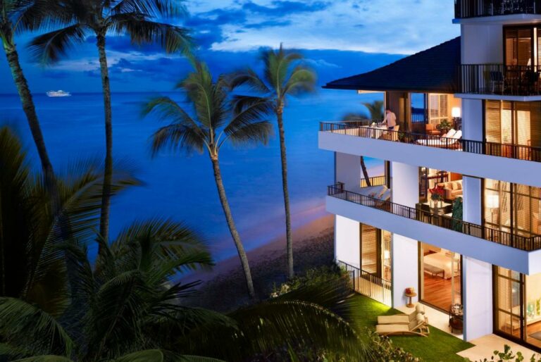 halekulani honolulu beach hotel0 768x514