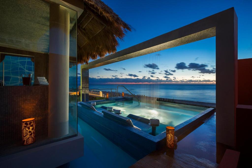 hard rock cafe hotel cancun beach hotel mexico11