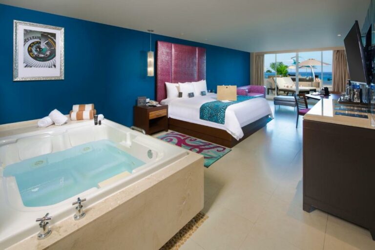 hard rock cafe hotel cancun beach hotel mexico8 768x512