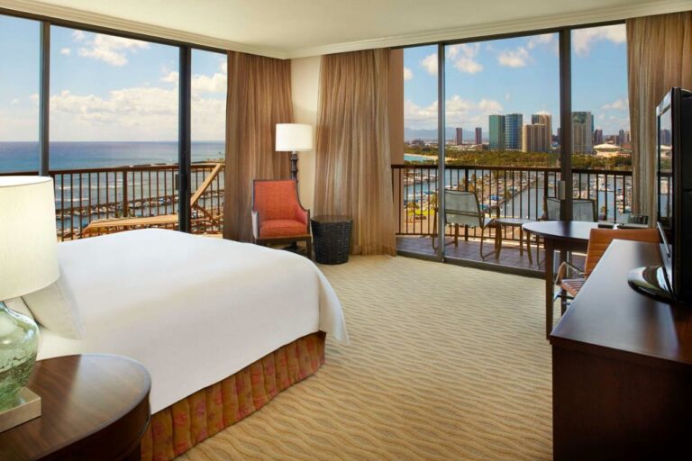 hilton hawaiian village waikiki beach resort16 768x512