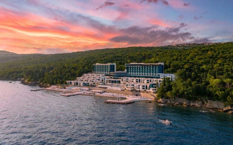 hilton rijeka costabella beach resort and spa 768x480
