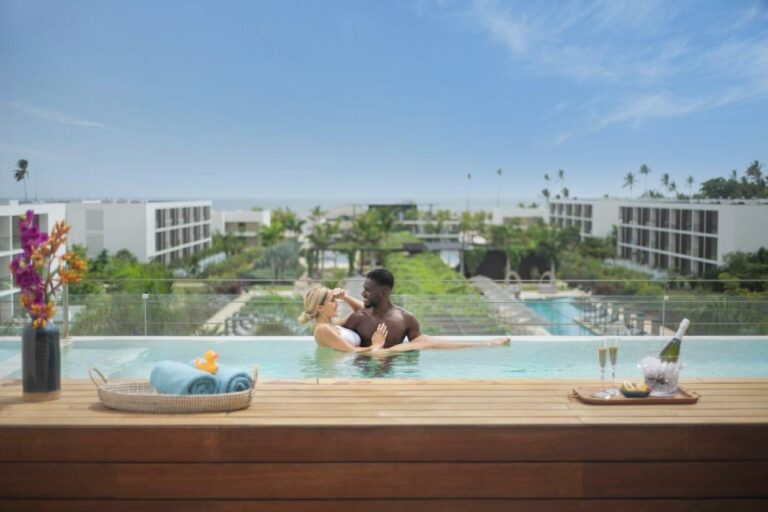 live aqua beach resort punta cana beach hotel dominican republic10 768x512