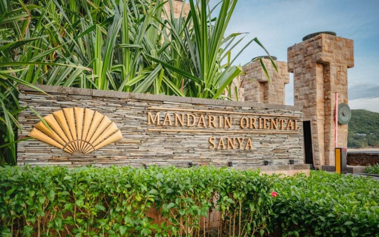 mandarin oriental sanya beach hotel6 768x480