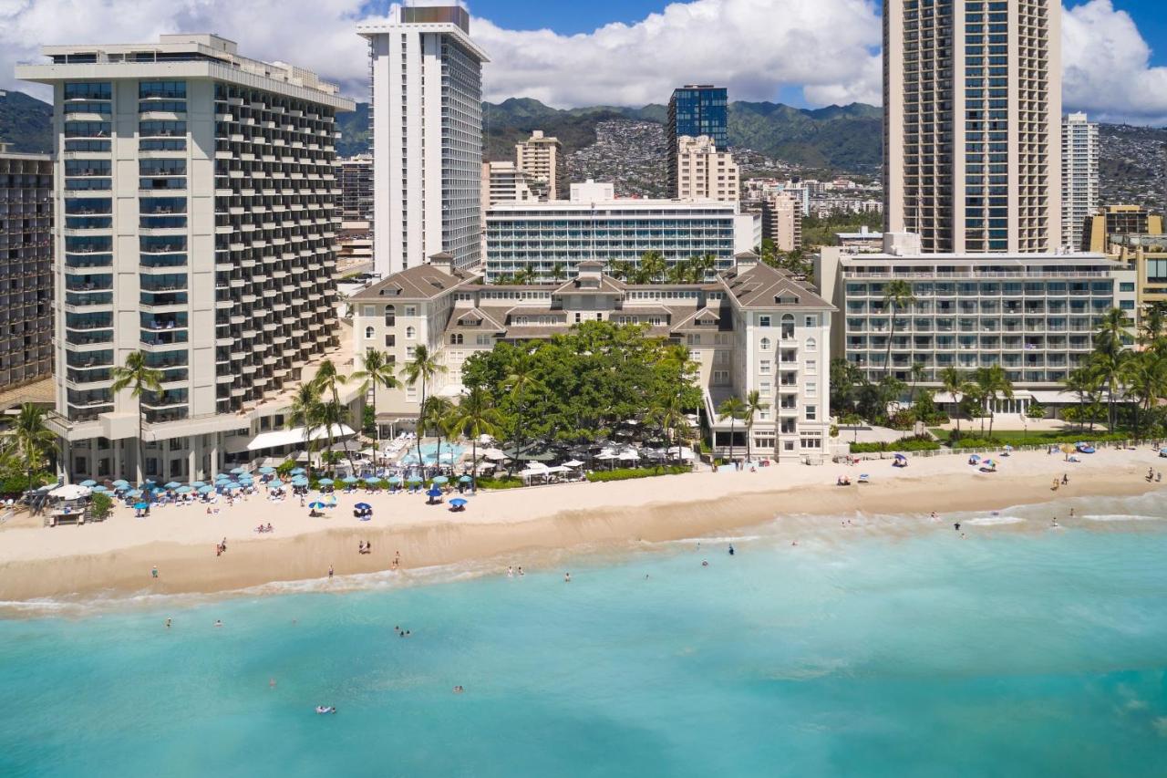 moana surfrider a westin resort spa waikiki beach hotel5