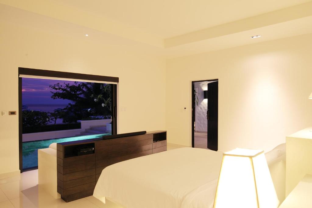 the racha beach hotel thailand13