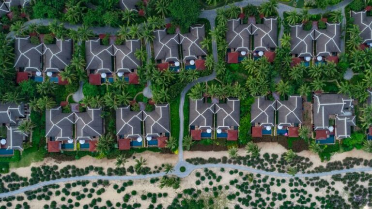 the ritz carlton sanya beach hotel4 768x432