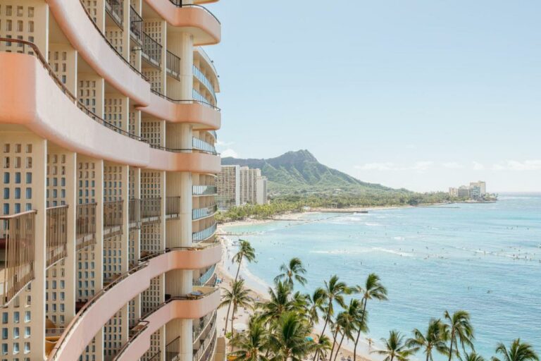 the royal hawaiian a luxury collection resort waikiki11 768x512