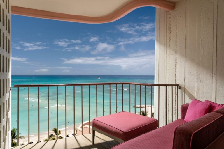 the royal hawaiian a luxury collection resort waikiki2 768x512
