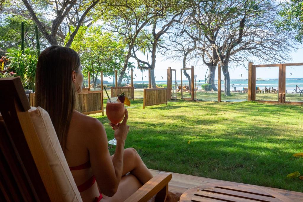 capitan suizo beachfront boutique beach hotel costa rica7